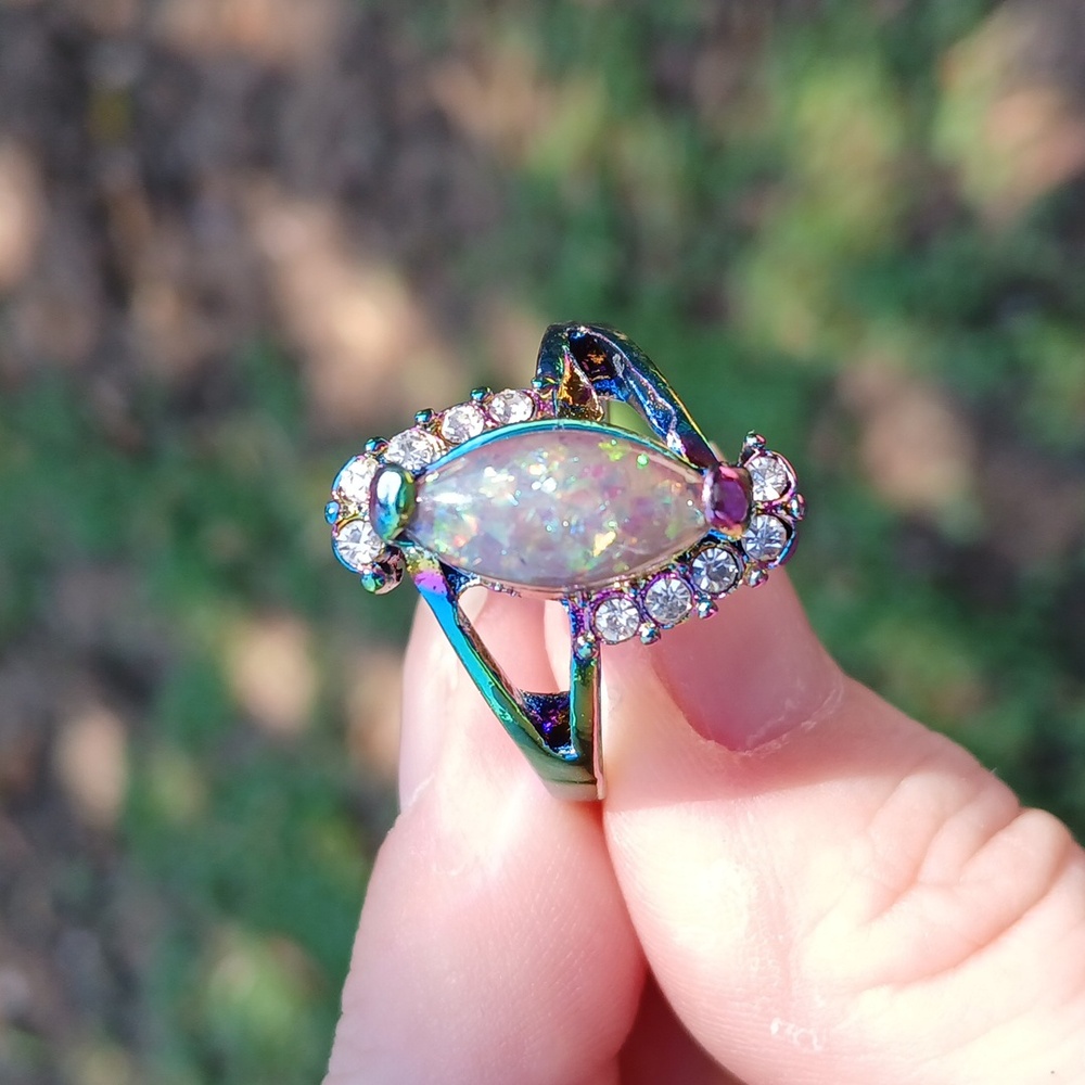Elegant Opal and Crystal Women's Ring